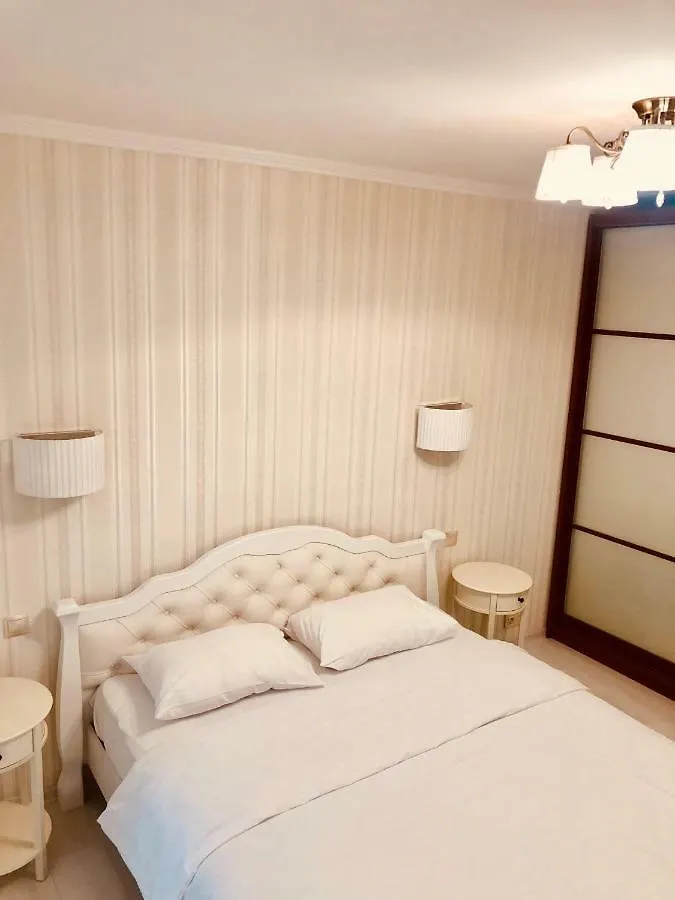 Classic Apartment Борисполь 0*,